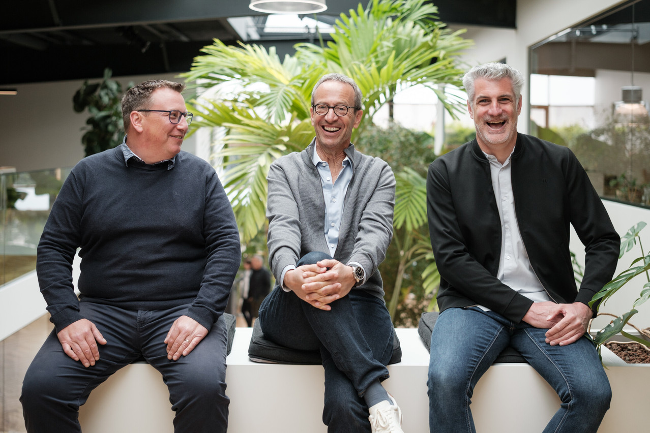 Laurent Loschetter (centre) and his two partners,  Laurent Drabbé  and Steve Wohl, are marking DSL’s 40th anniversary by opening a state-of-the-art building into which the company moved… during the Covid pandemic. (Photo: Patricia Pitsch/Paperjam)