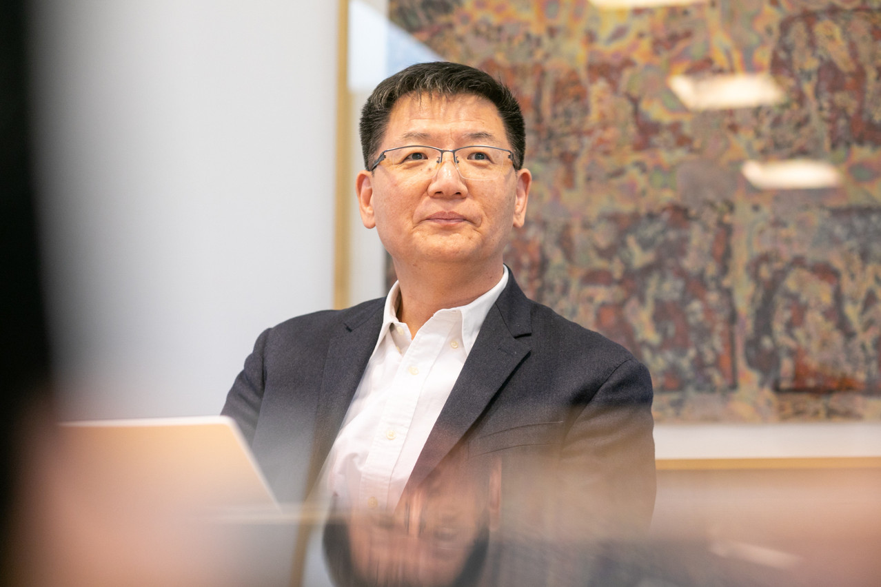 Directeur opérationnel du site luxembourgeois de Solus Advanced Materials, Sean Kim revient comme numéro 1 avant le lancement d’un produit presque unique au monde. (Photo: Matic Zorman/Maison Moderne)