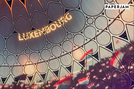Mardi, à l’Expo 2020 Dubaï, la grande coupole était aux couleurs du Luxembourg. (Vidéo: Nicolas Léonard)