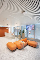 The office remains essential for team spirit, innovation and corporate culture. (Photo: ©Blitz Agency 2025)