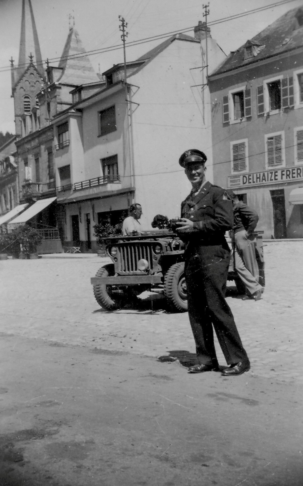 Cette photo datant de 1946 montre un GI américain à Larochette, où se trouve une épicerie de l’enseigne Delhaize. (Photo: Delhaize)