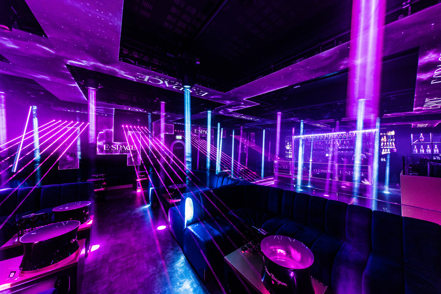 Le club E-Space a été rénové du sol au plafond et propose un cadre électrique et sophistiqué, parfait pour les aficionados de musique urbaine et électronique…  (Photo: Les Espaces)