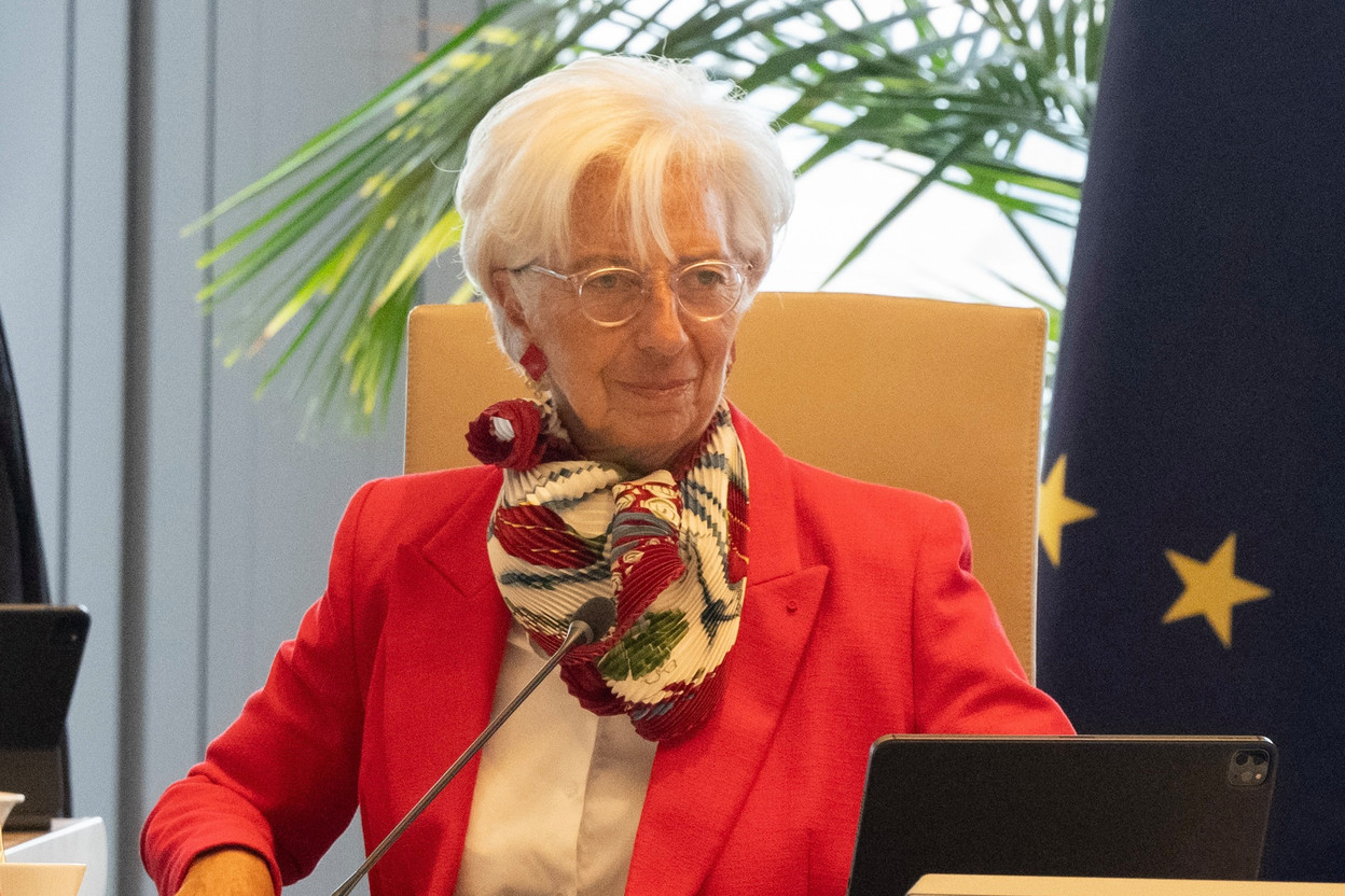 “The governing council today decided to lower the three key ECB interest rates by 25 basis points,” said ECB president Christine Lagarde at a press conference in Frankfurt, 5 June. “In particular, the decision to lower the deposit facility rate--the rate through which we steer the monetary policy stance--is based on our updated assessment of the inflation outlook, the dynamics of underlying inflation and the strength of monetary policy transmission.” Photo: Dirk Claus/ECB