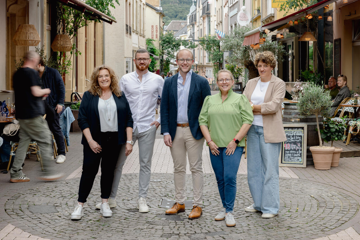 De gauche à droite : une partie du comité de l’UCA Echternach : Nathalie Mader, Peter Barisch, Christophe Origer, Stéphanie Weidenaar, Stéphanie Hein. Romain Gamba