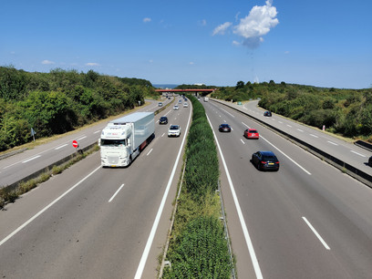 12.000 poids lourds en moyenne circulent chaque jour entre Metz et Luxembourg. Sans doute plus encore en 2024. (Photo: Christophe Lemaire/Maison Moderne/archives)