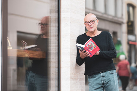 L’acteur Steve Karier, la voix luxembourgeoise des livres audio Harry Potter. (Photo: Jan Hanrion/Maison Moderne)