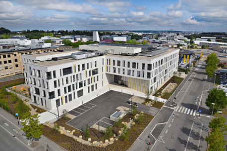 L'immeuble Dyapason a été choisi pour accueillir les équipes d’Edmond de Rothschild à la Cloche d’Or. Photo: CBRE, Foyer