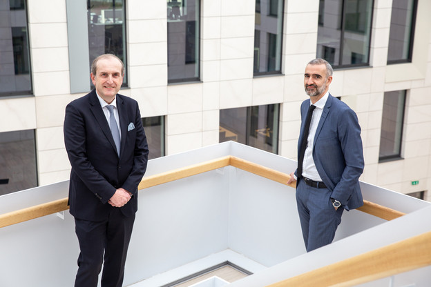 Yves Stein, CEO de la banque privée, et Serge Weyland, CEO du pôle Asset management, se sont rejoints dans le même bâtiment. Une première pour eux. (Photo: Romain Gamba / Maison Moderne)