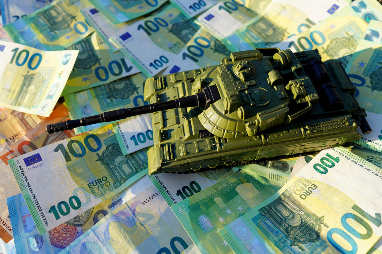 What more institutional architecture will enable defence efforts to be financed? Four ideas are making their way, often already adopted or criticised. (Photo: Shutterstock)