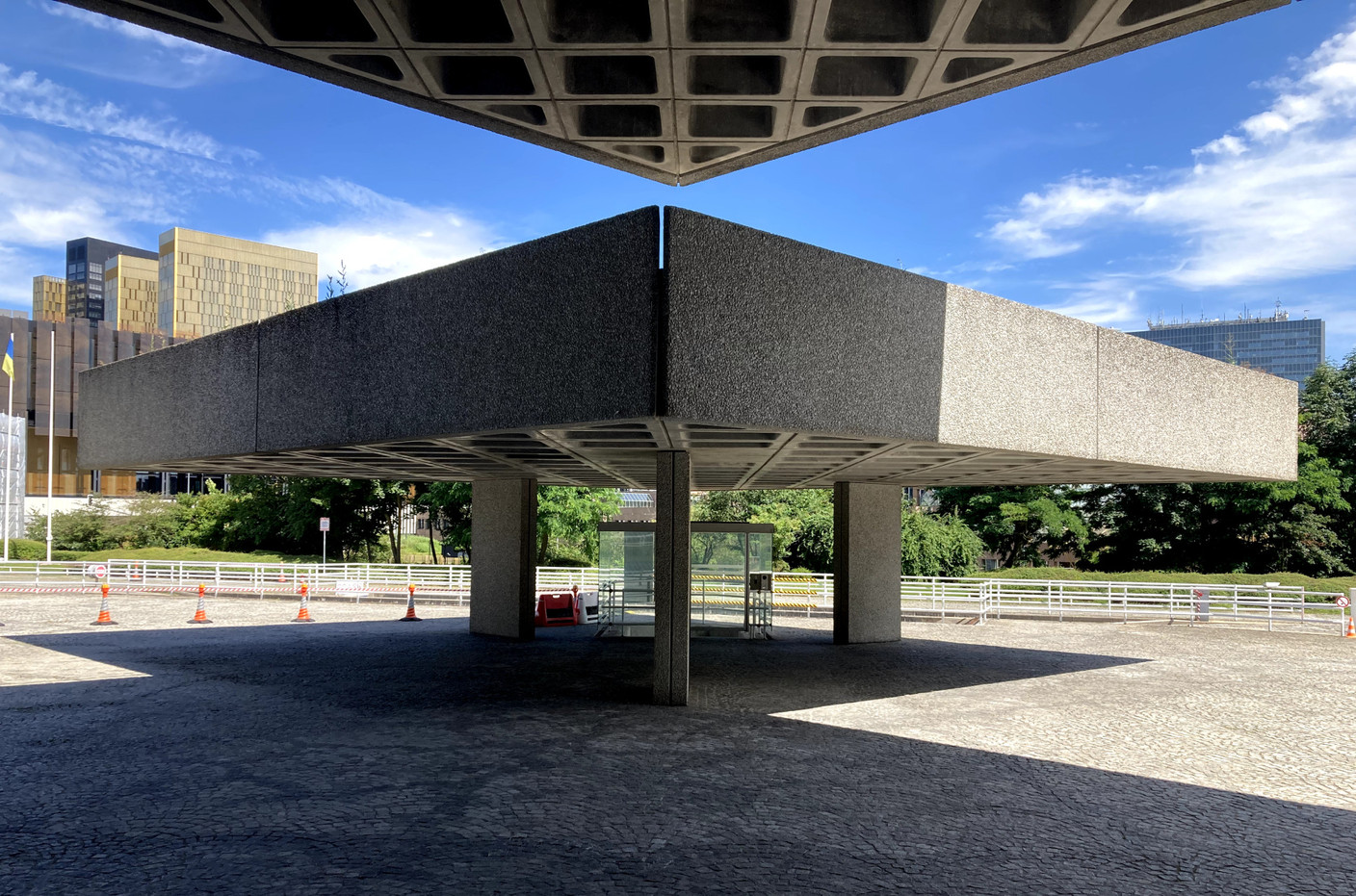 The treatment of the concrete also extends to the exterior architectural elements.  Photo: Paperjam.lu
