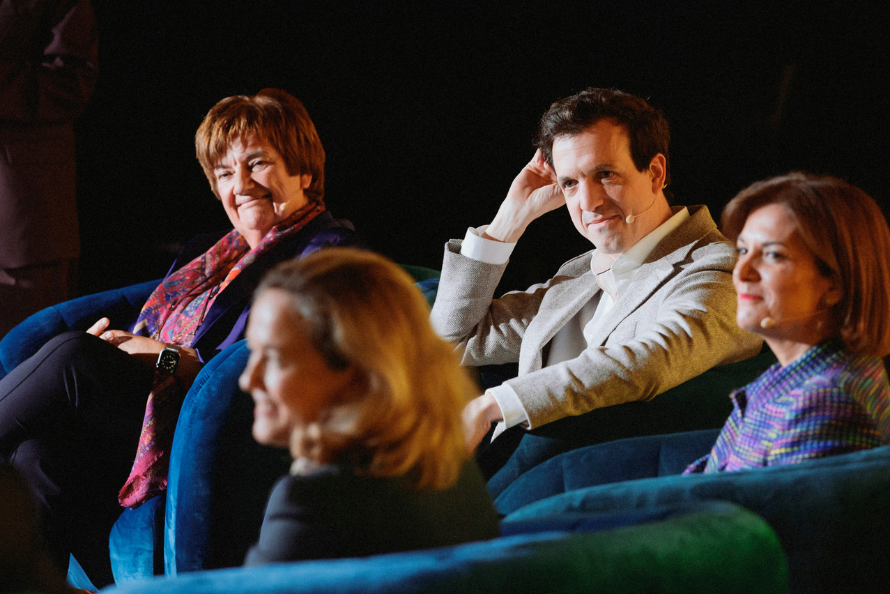 Michèle Detaille (Elora), Yannick Oswald (Mangrove Capital Partner), Julie Becker (Luxembourg Stock Exchange) and Nadia Calviño (EIB). (Photo: Julian Pierrot/Paperjam)