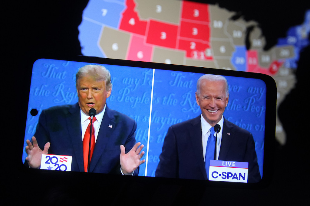 Donald Trump et Joe Biden s’affrontent pour une élection très polarisée, très dépensière et source de tensions dans le pays. (Photo : Shutterstock)