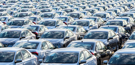 Le nombre d’immatriculations de véhicules particuliers a chuté de 18,6% en 2020. (Photo: Shutterstock)