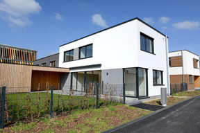 To give future buyers a better idea of what the site will look like, show houses have been built on the site. (Photo: Mediatheque Commune de Kehlen - Raymond Faber)