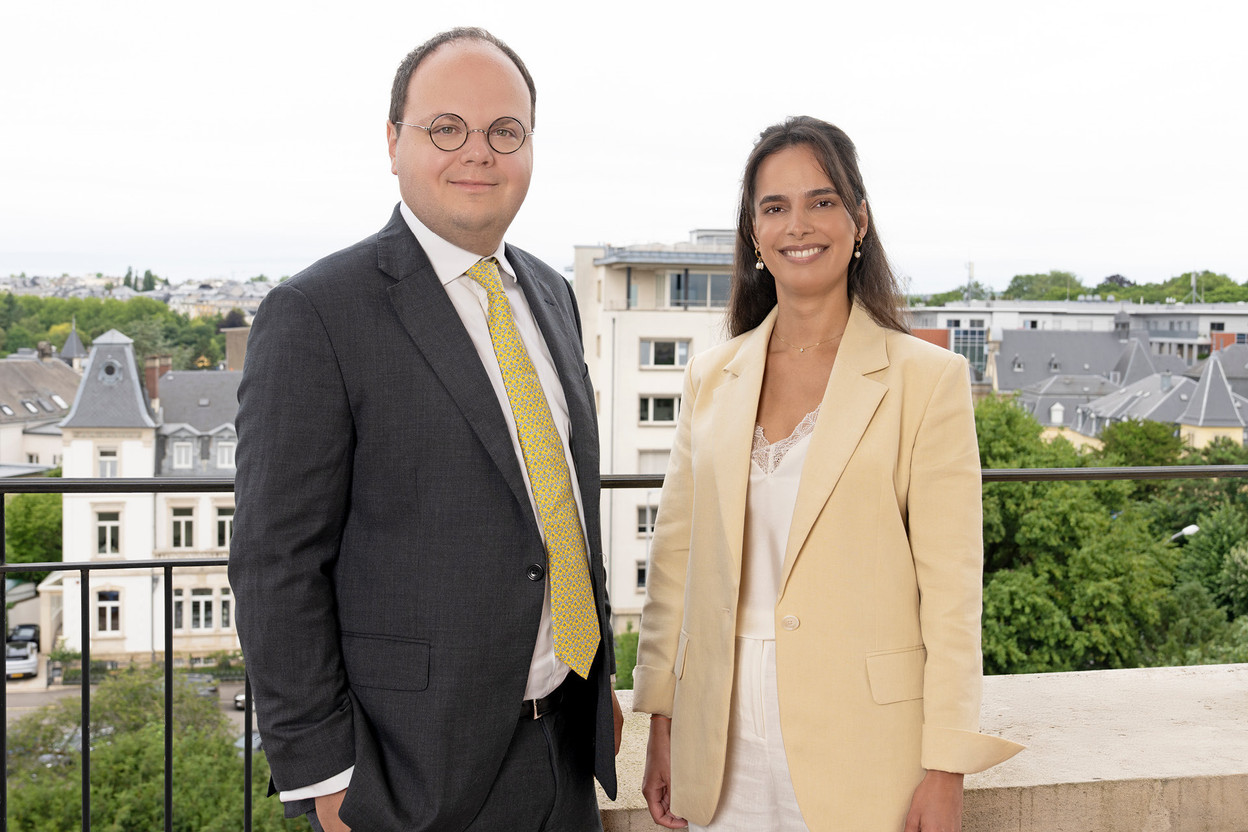 Jean-Bernard Spinoit, partner, and Silvie Gomes Fernandes, counsel.  Photo: Elvinger Hoss Prussen