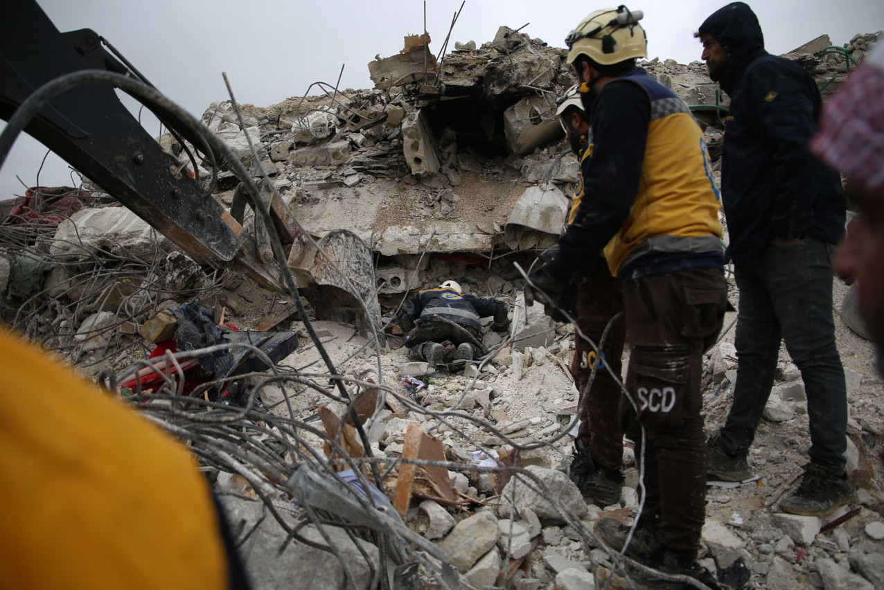 Searches for survivors in the worst-affected areas have been launched, in particular thanks to local associations. Photo: Syrian Association for Relief and Development