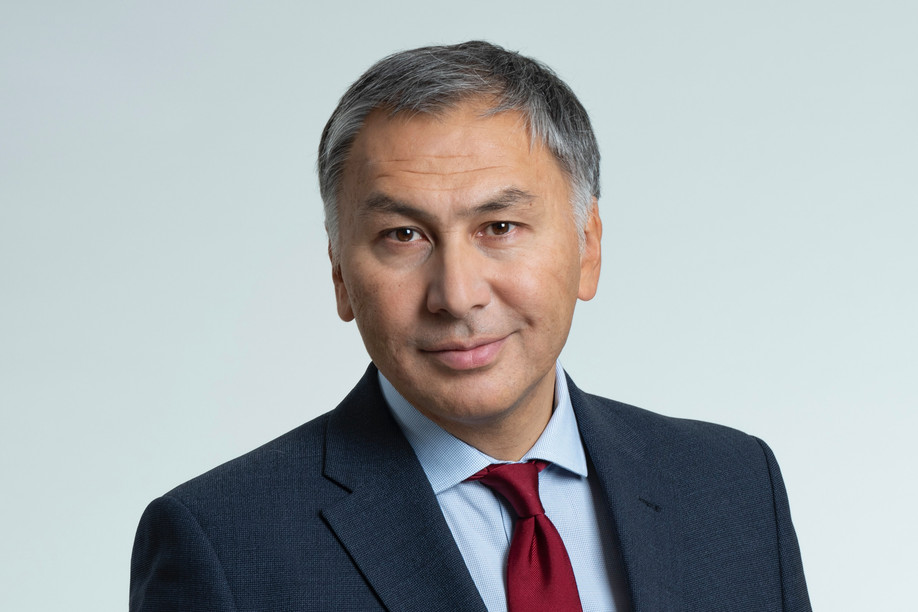 “Over the medium term, we anticipate continued growth in green bonds issuance within emerging markets,” said Yerlan Syzdykov, global head of emerging markets at Amundi, reflecting on the findings of the 2023 report on green bonds in emerging markets. Photo: Magali Delporte / Amundi