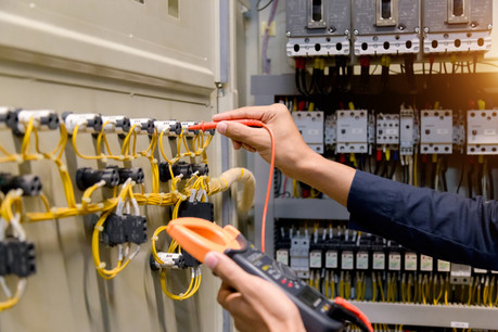 Le domaine de l’installation électrique contribue grandement aux bons chiffres dans le secteur de la construction. (Photo: Shutterstock)