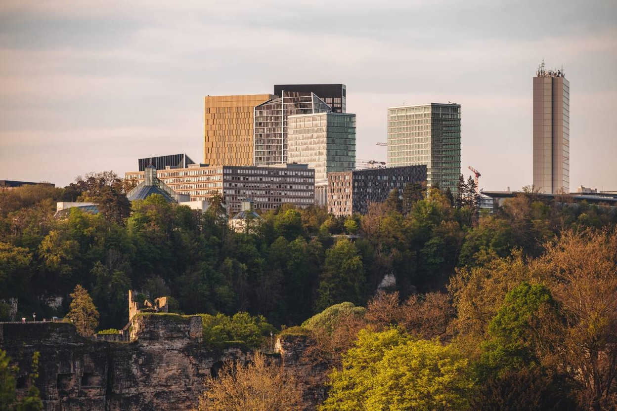 The recovery in the labour market in Luxembourg is benefiting cross-border workers more than residents, according to the latest “Conjoncture Flash” from Statec. (Photo: Shutterstock)