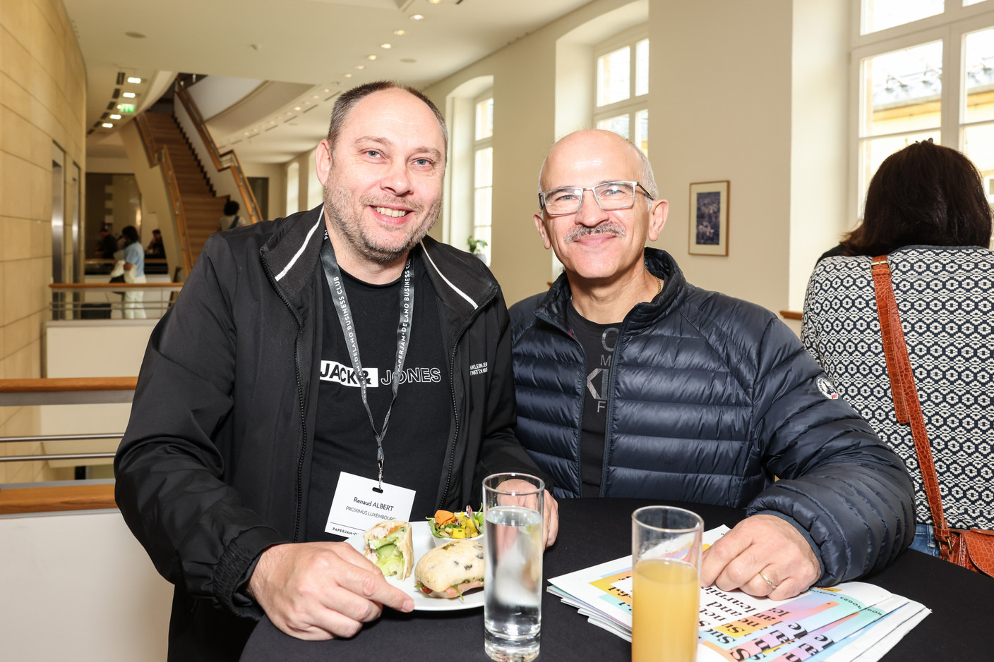 Renaud Albert et Jean-Pierre Ceccacci (Proximus Luxembourg). (Photo: Marie Russillo/Maison Moderne)