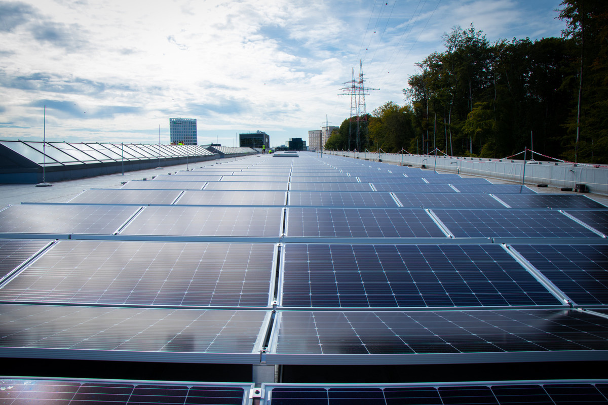 Energy crisis boosts interest in solar panels - Vimarsana News