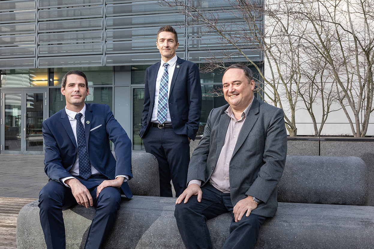 M. Nicolas Domenjoud, Responsable normalisation et Technologies de l’Information et de la Communication au sein de l’ILNAS, Dr Jean-Philippe Humbert, adjoint à la Direction de l’ILNAS, et Prof. Pascal Bouvry, Chargé de Mission auprès du Recteur à l’Université du Luxembourg. (Photo: Marie RUSSILLO/Maison Moderne)