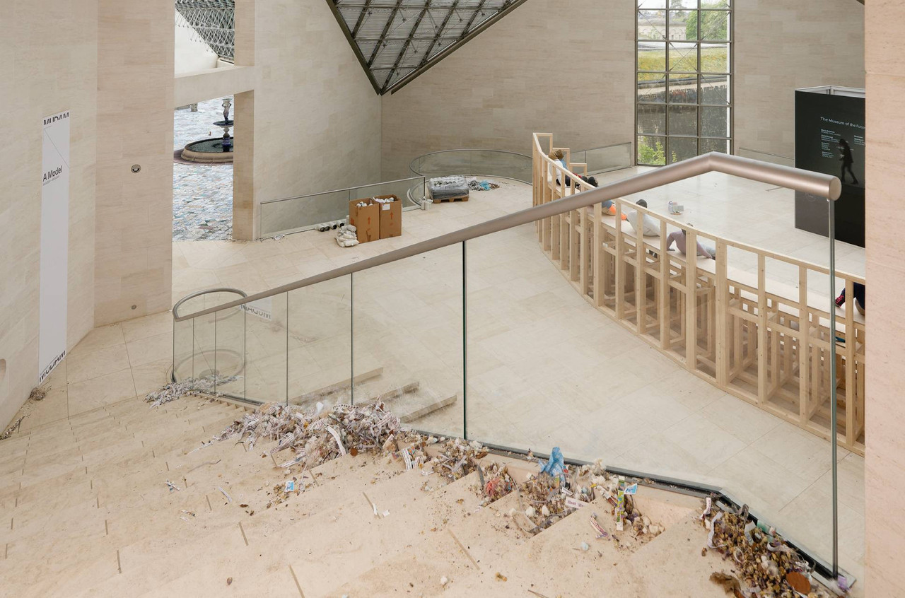 Jason Dodge’s installation, “Tomorrow, I walked to a dark black star,” is on display at the Mudam until 8 September. Photo: Aurélien Mole/Mudam Luxembourg