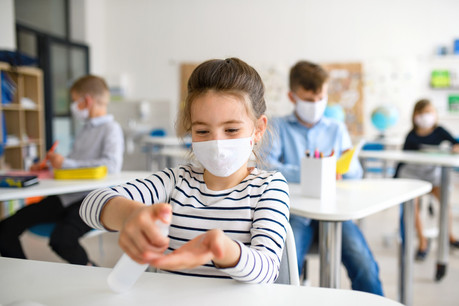 Malgré la demande des syndicats, le gouvernement ne compte pas imposer le masque dans les écoles pour le moment et fait confiance aux acteurs du terrain. (Photo: Shutterstock)