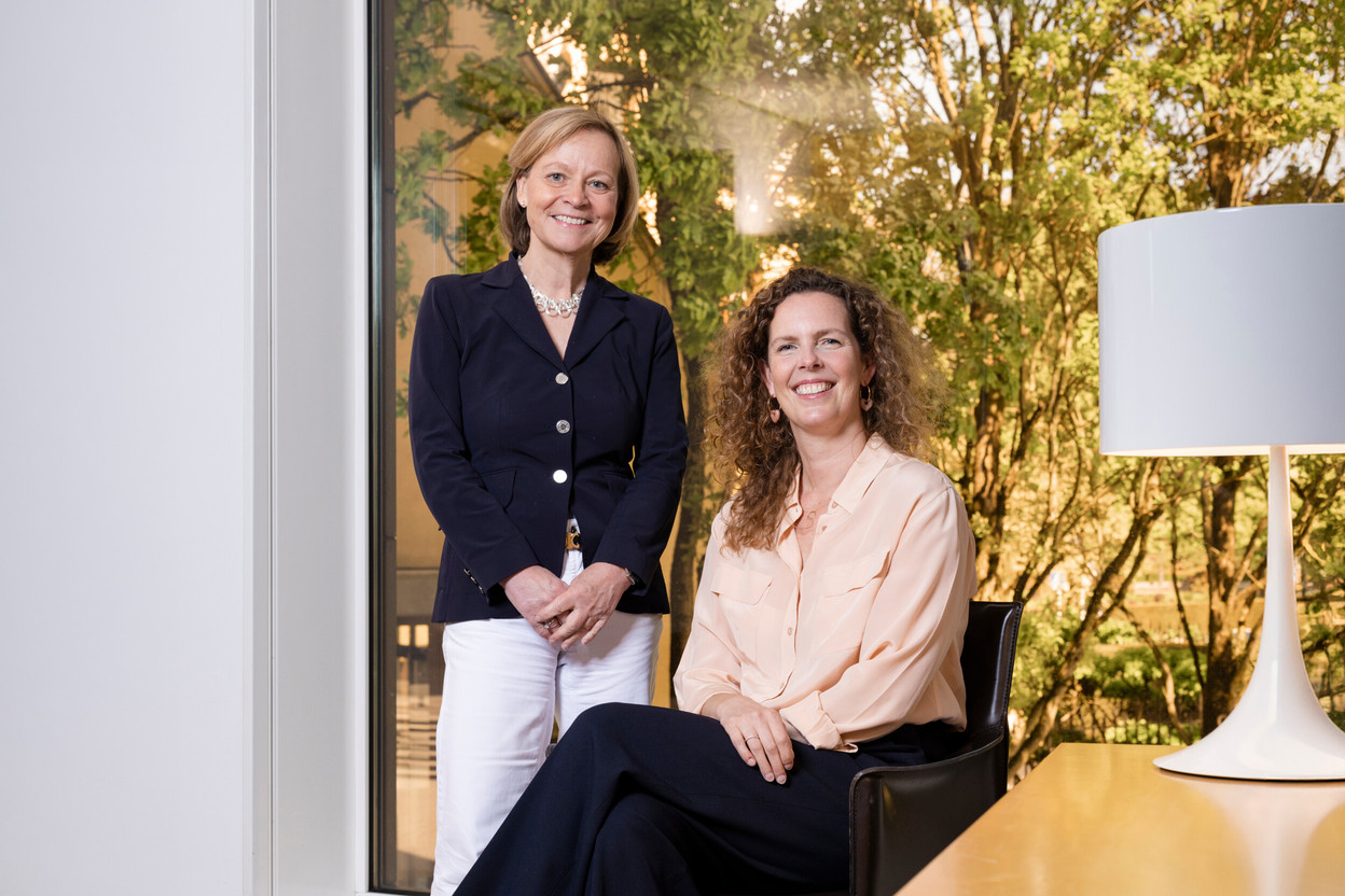 Claude Medernach et Anne Goedert, Conseillères Grands Clients à la Banque de Luxembourg. Photo : Romain Gamba