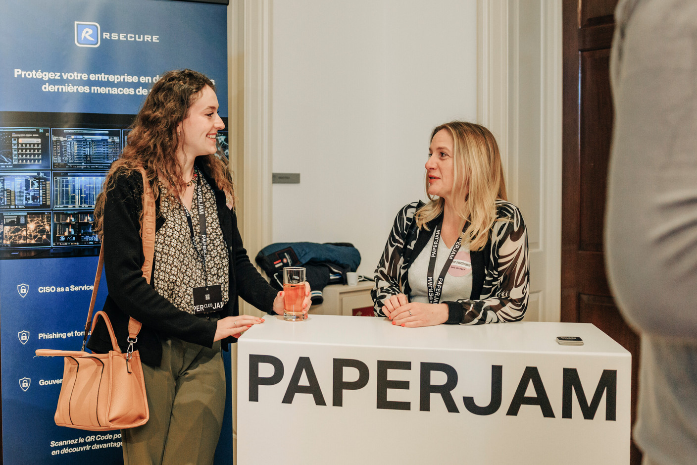 Romane Petitjean and Magalie Demichelet (Rcarré). Photo: Julian Pierrot / Paperjam