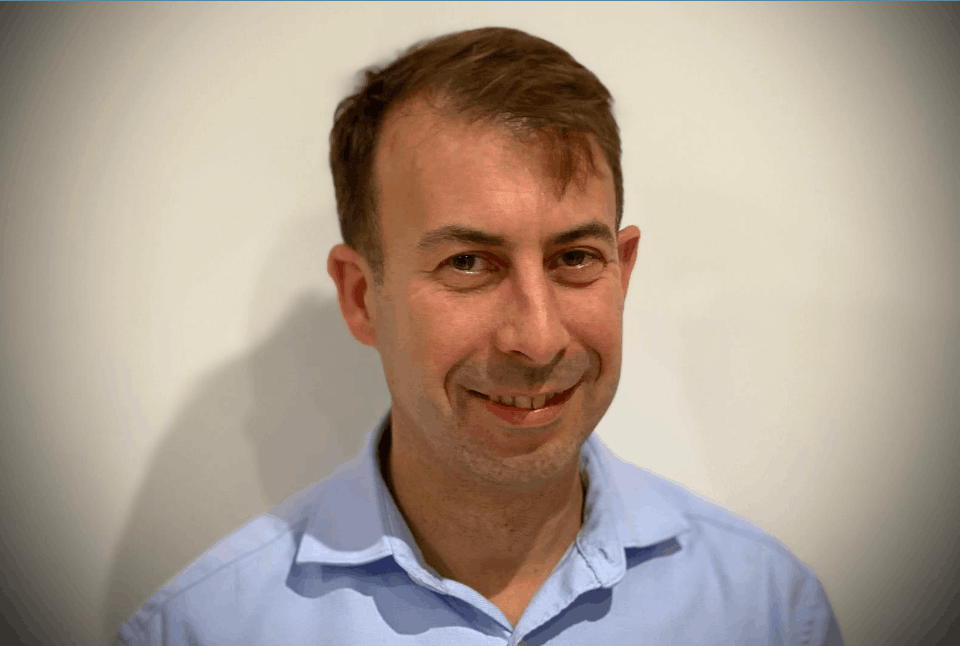 Pierre Mayer, spécialiste service traiteur à Luxe Events Traiteur, Luxembourg. Crédits : Luxe Events Traiteur