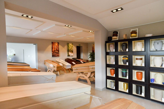 Historiquement, l’entreprise de pompes funèbres était active dans la menuiserie, mais la Deuxième Guerre mondiale l’a poussée à se réorienter. (Photo: Erasmy)