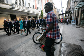 Traversée de la rue de l’Alzette. (Photo: Guy Wolff/Maison Moderne)