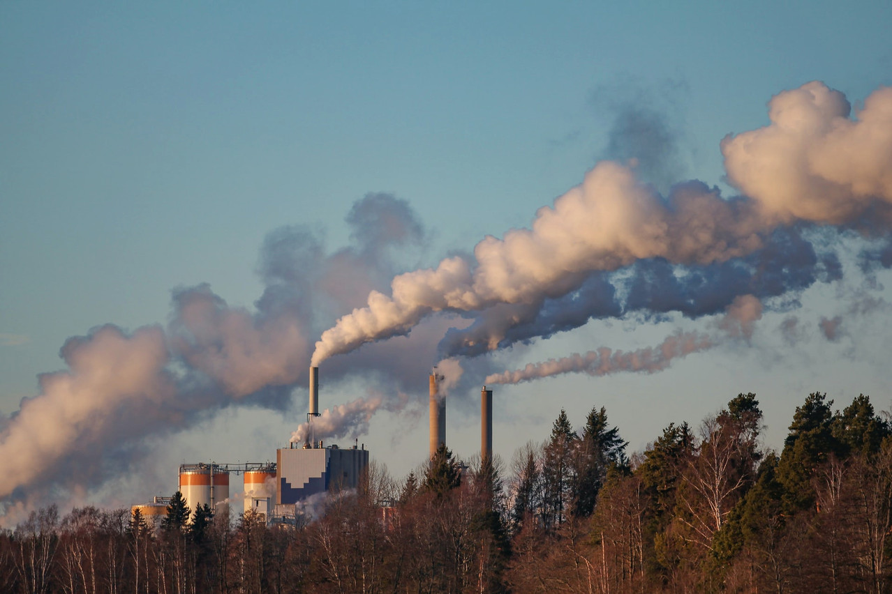Green investing rules present some specific problems for private asset investors. Library picture: Exhaust from a paper mill in central Sweden, 2020. Photo credit: Daniel Moqvist/Unsplash