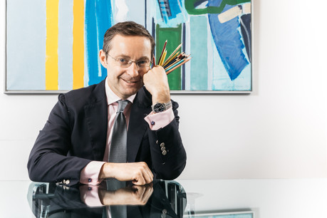 Keith O’Donnell est un grand collectionneur de crayons. Depuis le confinement, il les taille à la maison. (Photo: Edouard Olszewski/Archives Paperjam)
