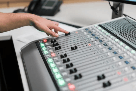 L’essentiel Radio émet depuis février 2016. (Photo: Marion Dessard /Archives Paperjam)