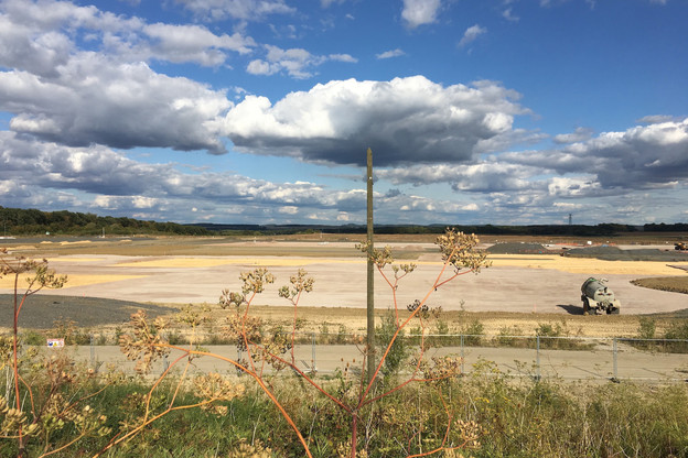 Août 2018, Knauf Insulation revient sur sa décision de s’installer au Luxembourg et entame des travaux à Illange, zone au départ censée accueillir des milliers d’entreprises chinoises. (Photo: Paperjam)