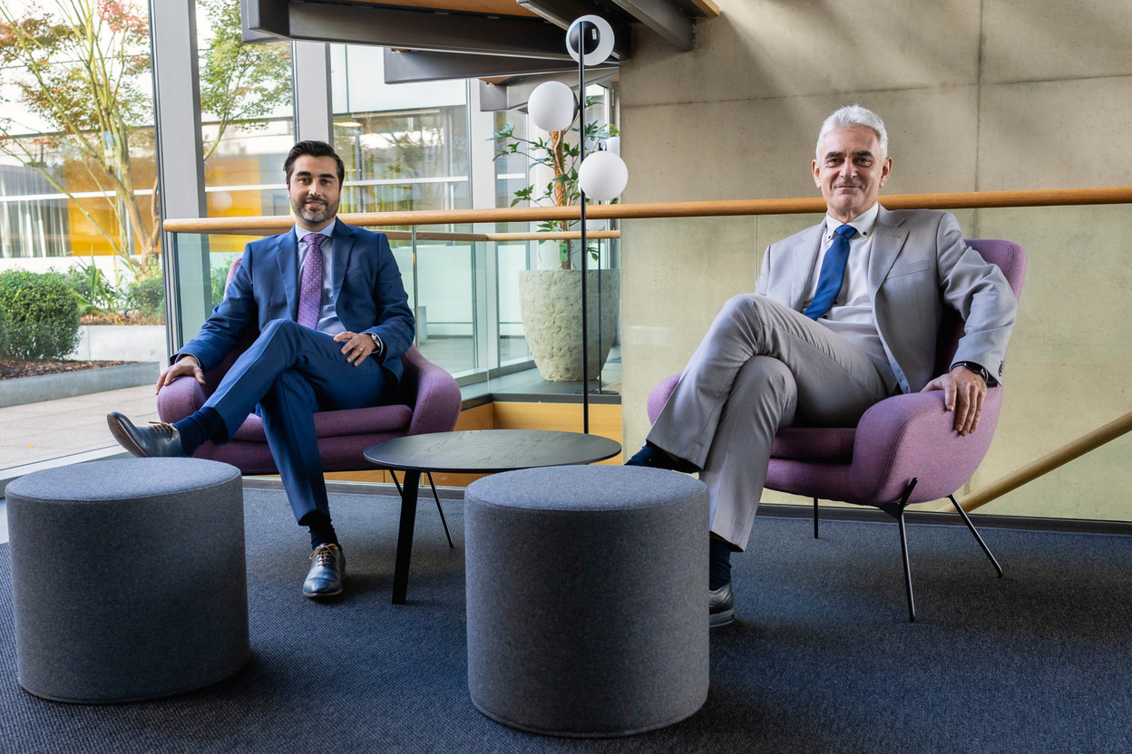 Filipe Carneiro, Head of Distribution – Local Market, et Pierre Dubru, Directeur Développement Vie pour Bâloise Assurances Luxembourg. (Crédit Photo: Bâloise Assurances Luxembourg)