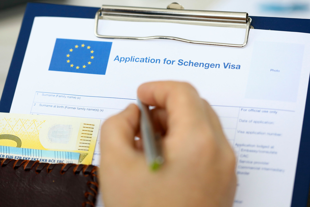 The European Council adopted a new set of rules to digitalise the Schengen area’s visa procedure on Monday. Photo: Shutterstock