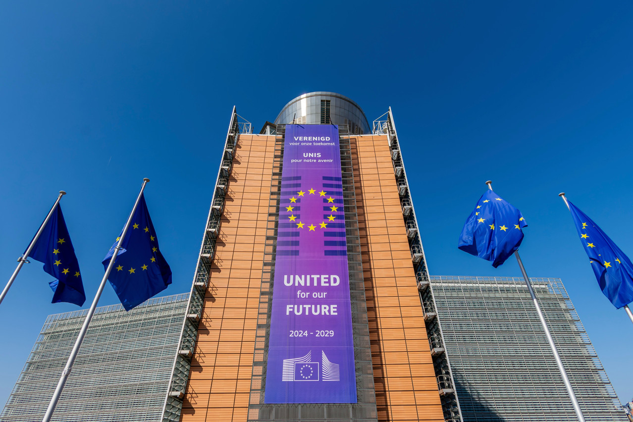 “Temporarily discontinuing the current treatment would introduce legal uncertainty for market participants and impose an undue financial burden on the EU banking sector,” the European Commission stated in a press report on 31 March 2025. Photo: Shutterstock