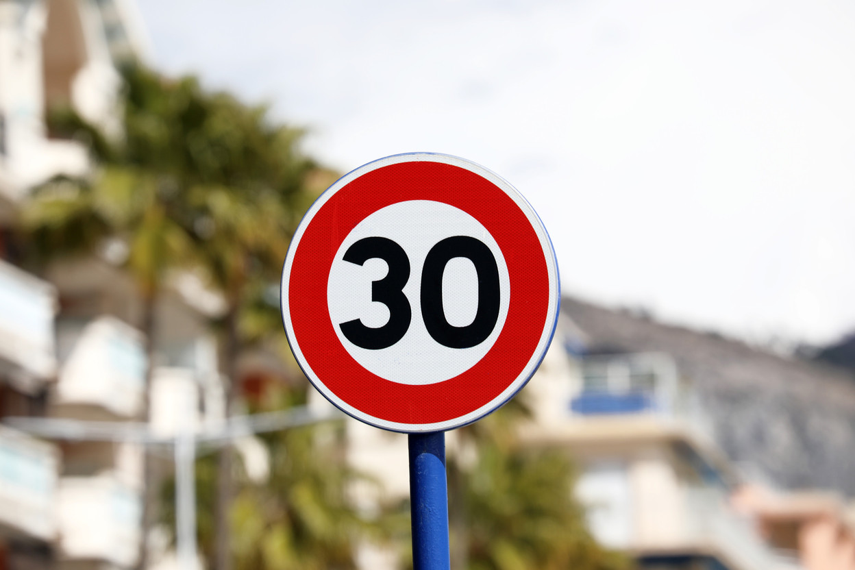 The European parliament wants to bring the number of road-related deaths to zero by 2050.  Copyright (c) 2018 Sibuet Benjamin/Shutterstock.  No use without permission.