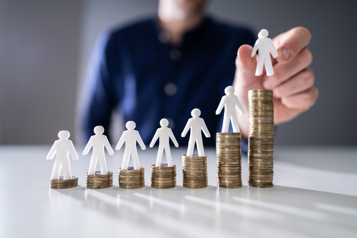 Luxembourg has the highest minimum wage in the EU, though most lower-income households see most of their income go towards rent.  Copyright (c) 2019 Andrey_Popov/Shutterstock.  No use without permission.