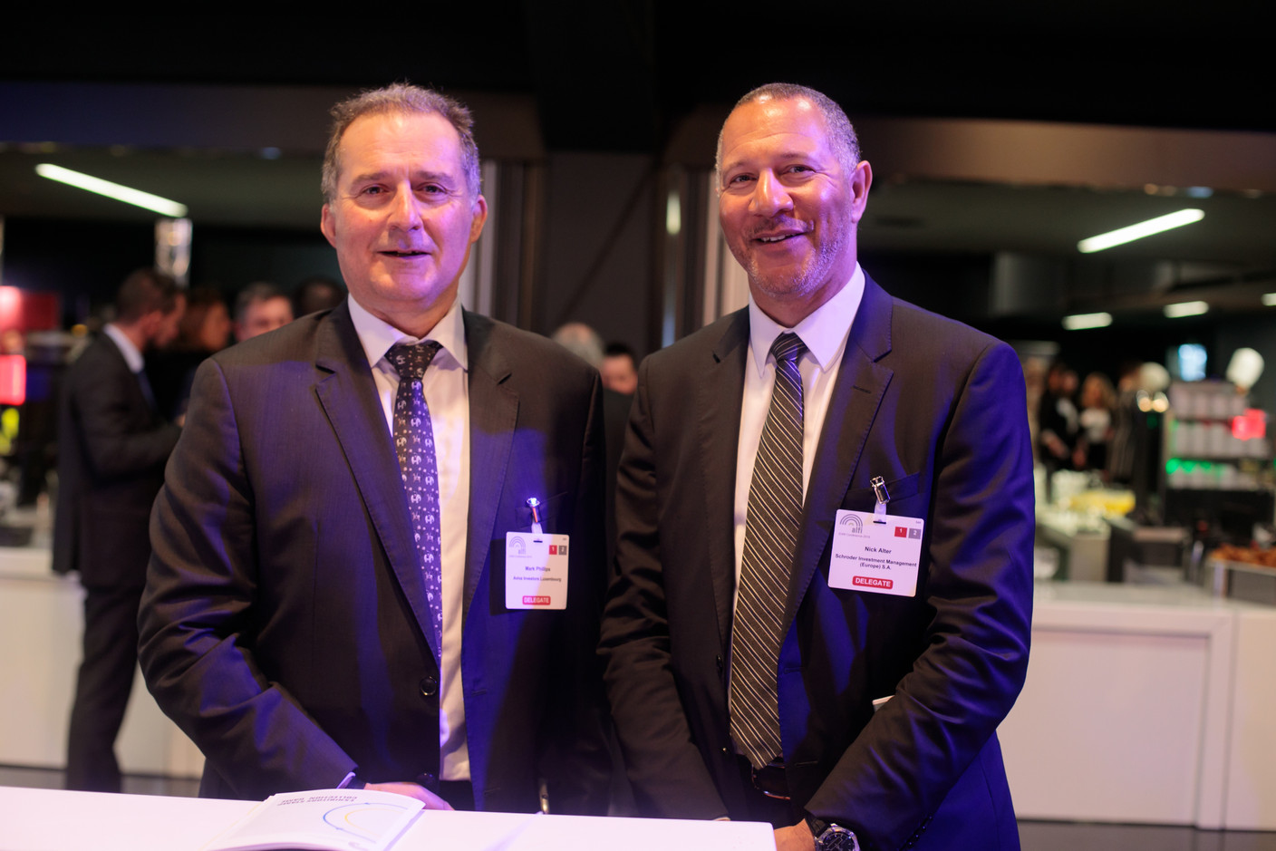 Mark Phillips (Aviva Investors Luxembourg) et 
Nick Alter (Schroder Investment Management Europe) (Photo: Matic Zorman)