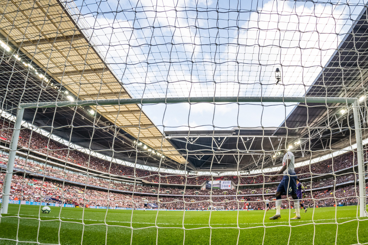 This is one of the two gigantic nets at Wembley Stadium. In Sunday’s 90-minute game, professional footballers managed to shoot a ball at it approximately 3.5 times. Photo: Silvi Photo / Shutterstock