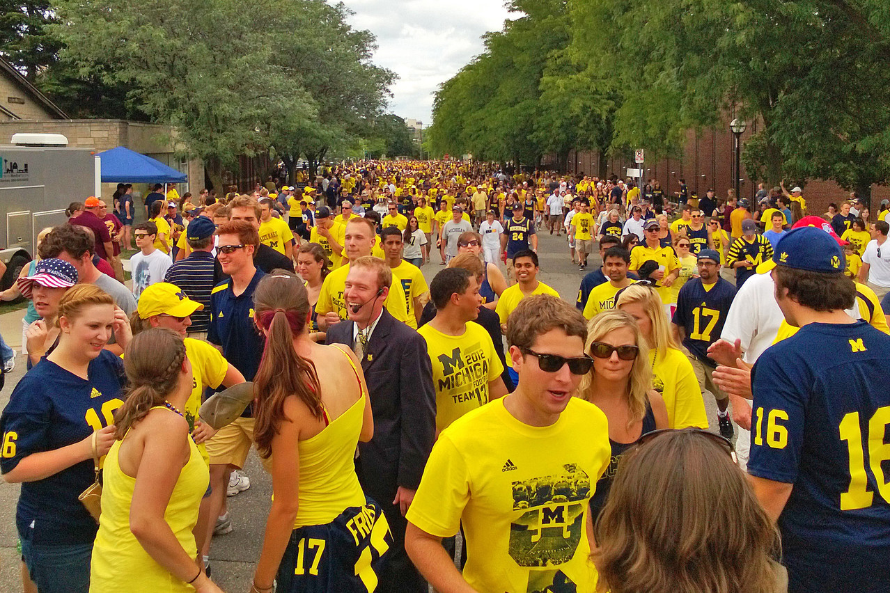 Before the big game: University of Michigan fans as far as the eye can see. Many of them are normal people who don’t even like football that much. Photo: JW_PNW / Shutterstock