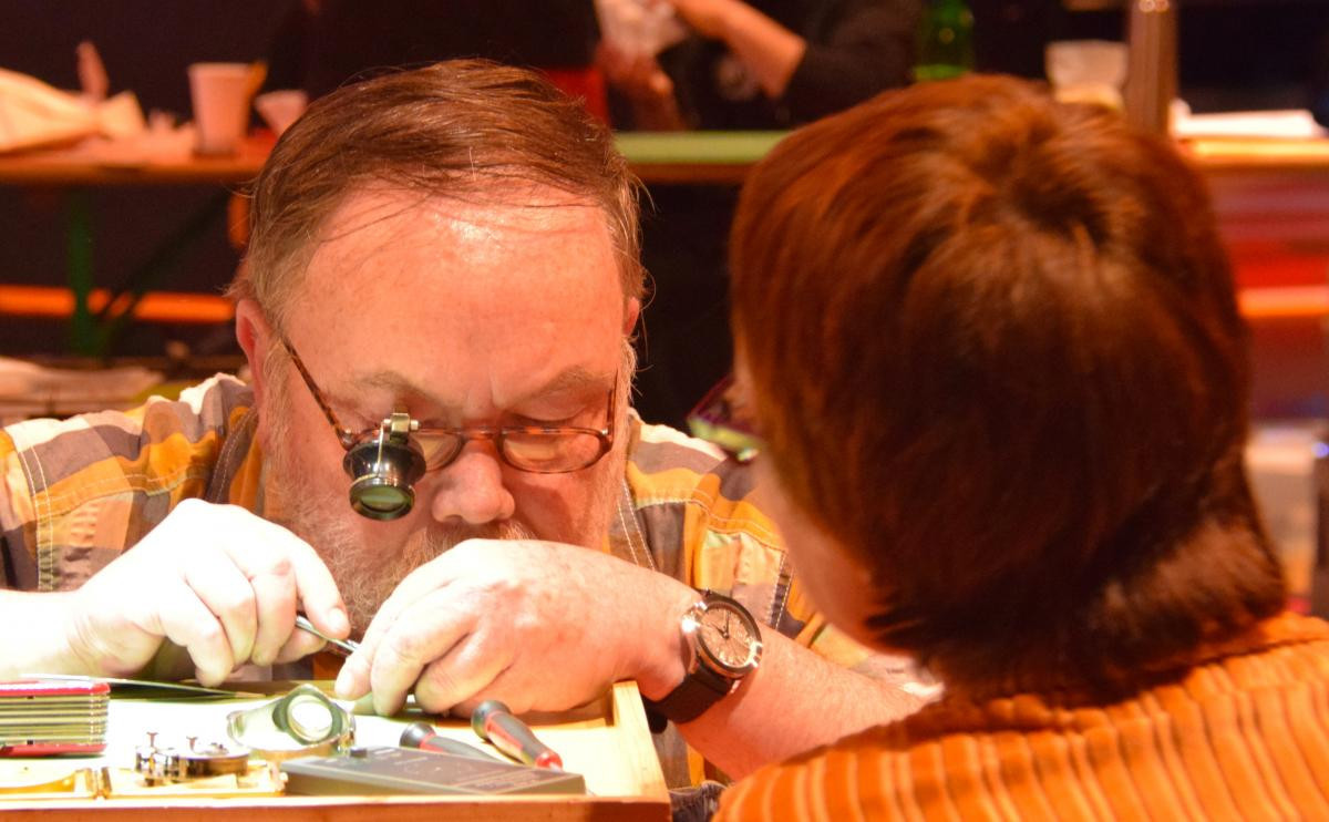 Since 2013, Repair Café Lëtzebuerg has held 50 events, over which about 500 broken objects have been brought in. Of these 500, some 300 were fixed and a further 80 partially fixed.  Photo: Repair Café Lëtzebuerg