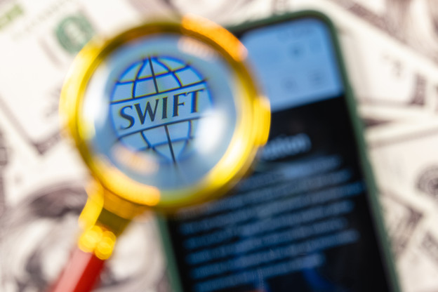 Débrancher la Russie du réseau de messagerie Swift ne serait pas sans conséquences. (Photo: Shutterstock)