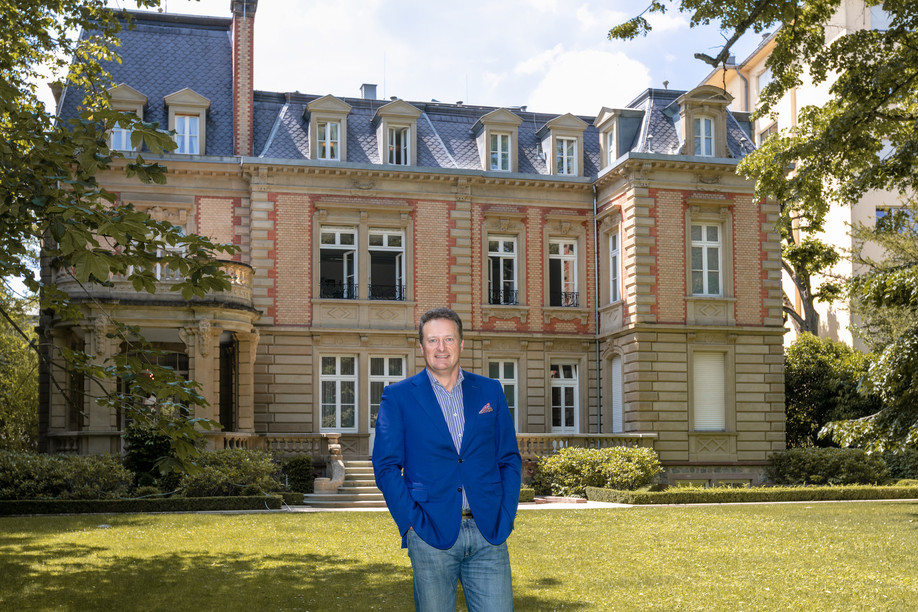 East-West United Bank CEO Sergey Pchelintsev pictured near the back entrance of the Villa Foch Romain Gamba/Maison Moderne