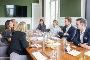Aurélia Feltz (Beelex), Soyeh Kim (Skying), Nicolas Hurlin (The Recruiter), Niv Dasgupta (LOGIXtech Solutions), Esther Pierard (Paperjam+Delano Business Club), Patrick Van Egmond (LuxMobility) and Renaud Le Squeren (DSM Avocats à la Cour) at a TGIF lunch on 29 September 2023. Photo: Marie Russillo/Maison Moderne