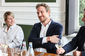 Esther Pierard (Paperjam+Delano Business Club) and Patrick Van Egmond (LuxMobility) at a TGIF lunch on 29 September 2023. Photo: Marie Russillo/Maison Moderne